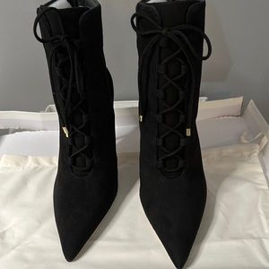 NIB GOOD AMERICAN 7 SUEDE BLACK BOOTIES